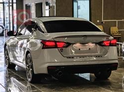 نيسان ألتيما